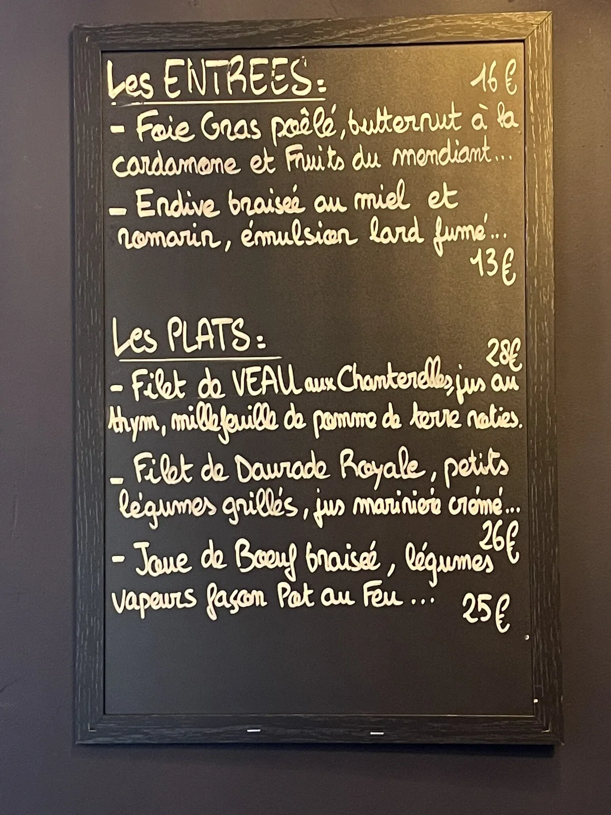 Une signature de la maison